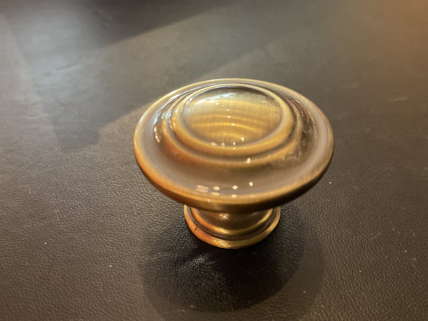 514 - Antique Burnished Brass 32 mm Lined Knob
