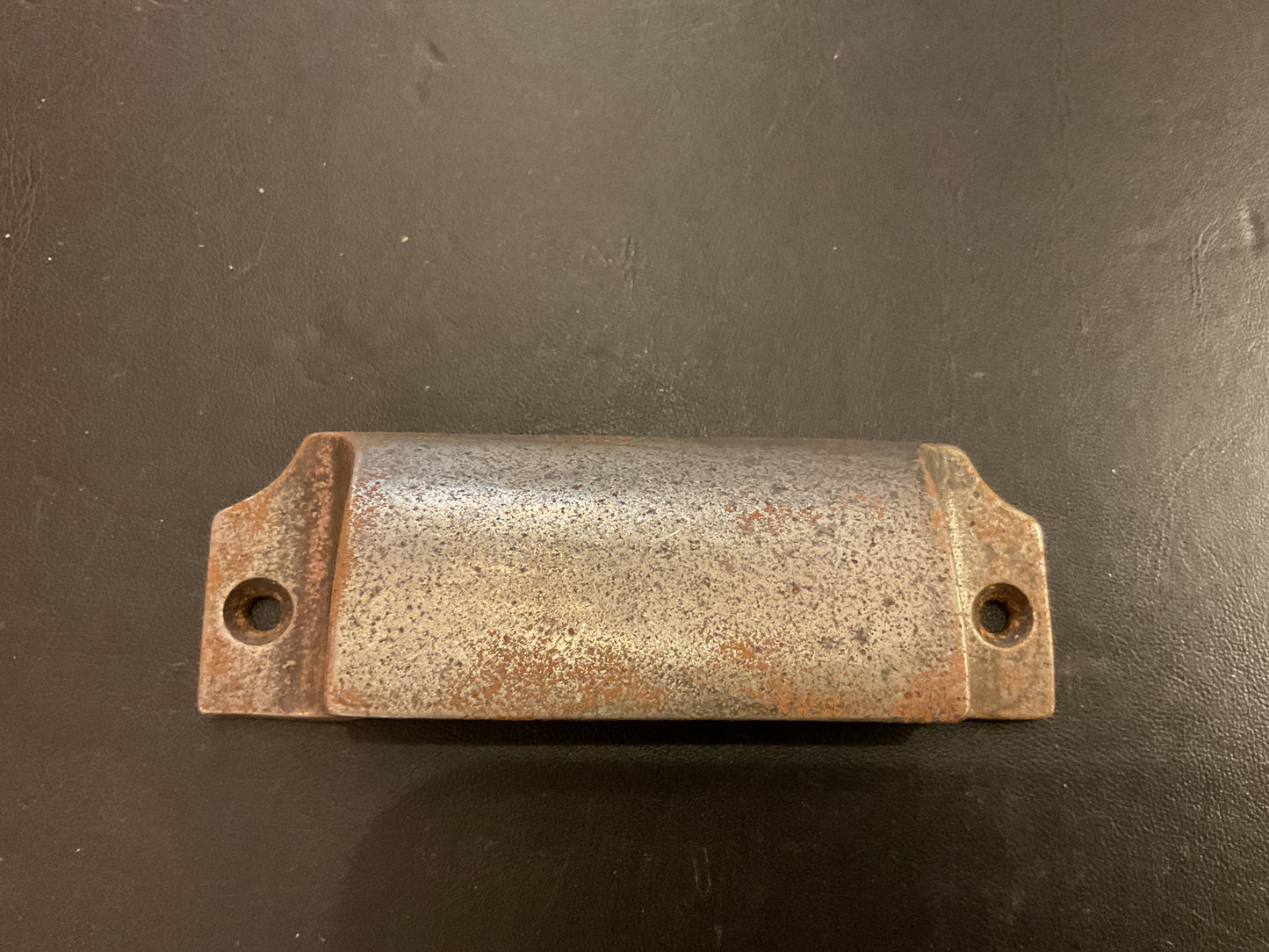 2184 - Antique Iron Straight Cup Pull