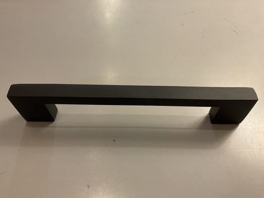 3001 - Matt Black 128 mm bolt centres Cabinet Handle