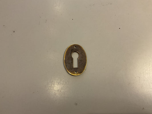 3222 - Antique Brass 30mm Escutcheon