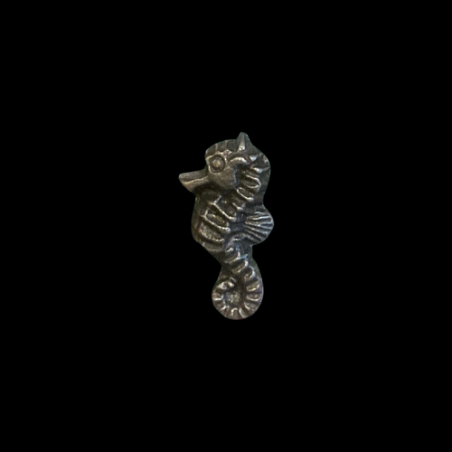 115 - Antique Iron Seahorse Knob