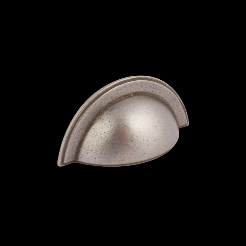 2300 - Antique Iron cup pull
