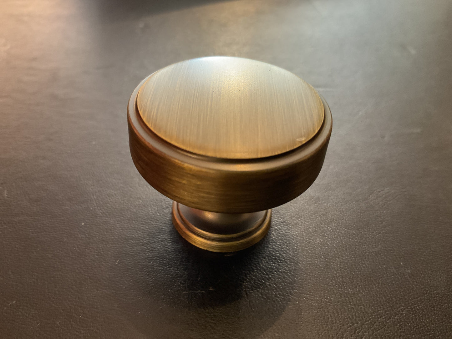 8145 - Antique Brass 36 mm Flat Cabinet Knob