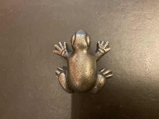 107 - Antique Iron 40 mm Frog Cabinet Knob