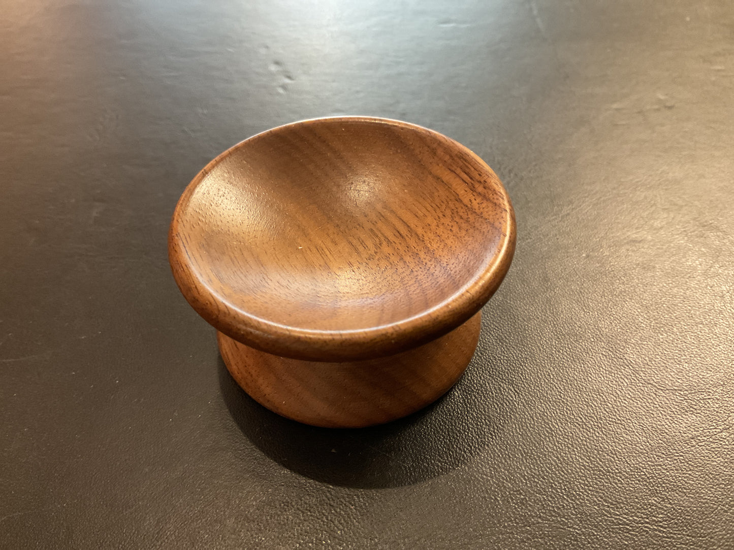 2516 - 56mm walnut yo-yo cabinet knob