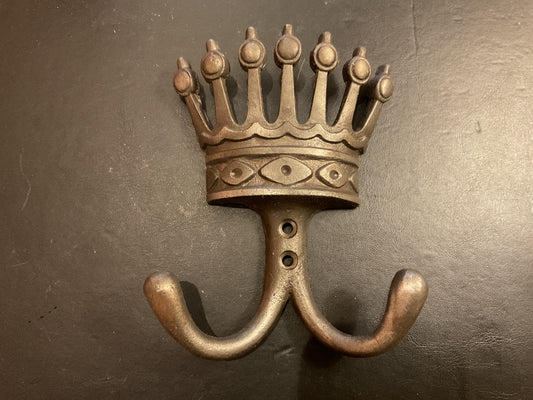 8002 - Antique Iron Crown Double Hook