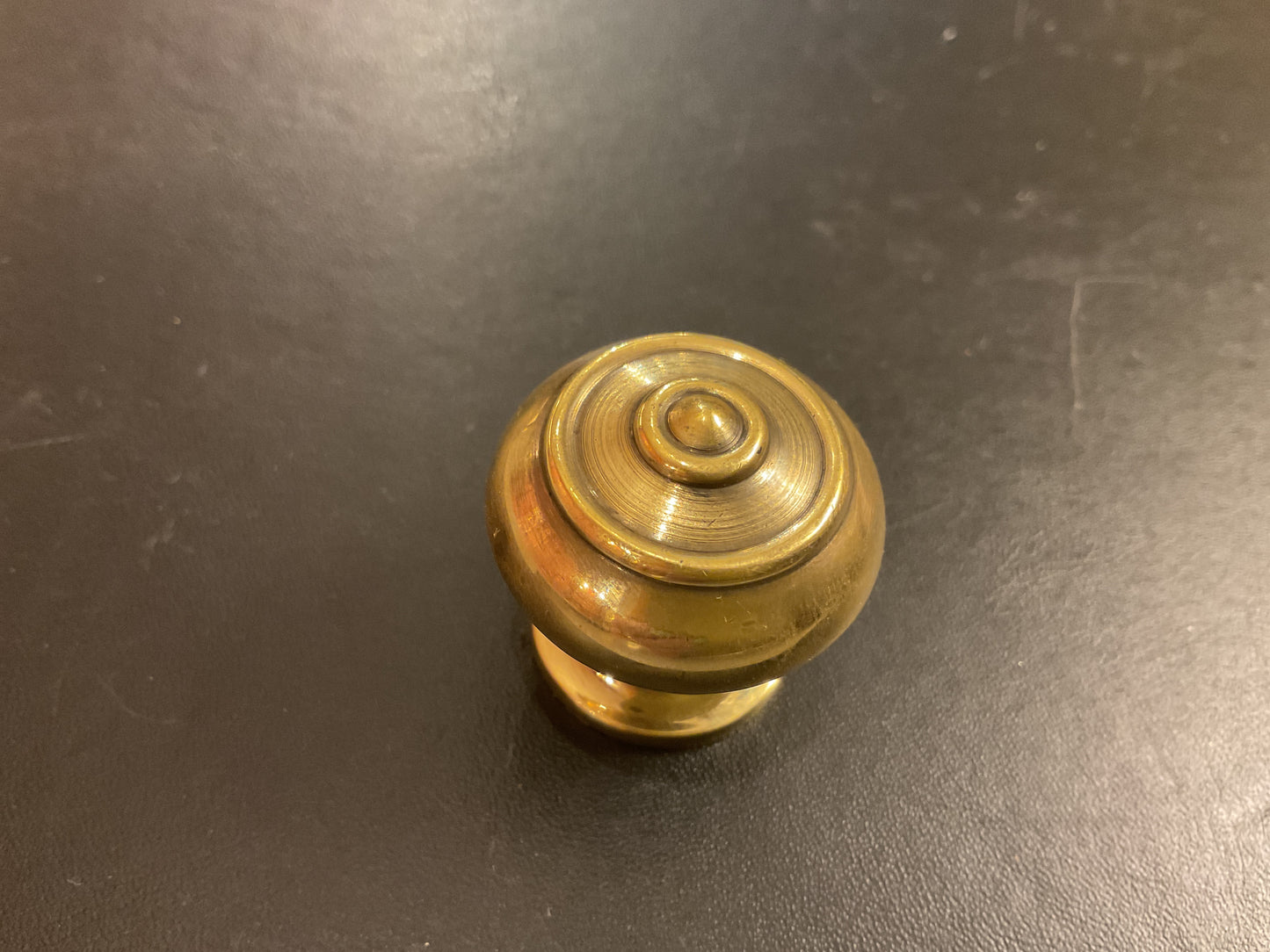 1796 - Aged Brass 30 mm Ringed Cupboard Knob