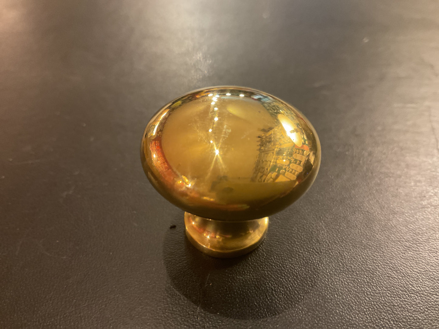 1798 - Unlacquered Brass 30 mm Bun cupboard knob