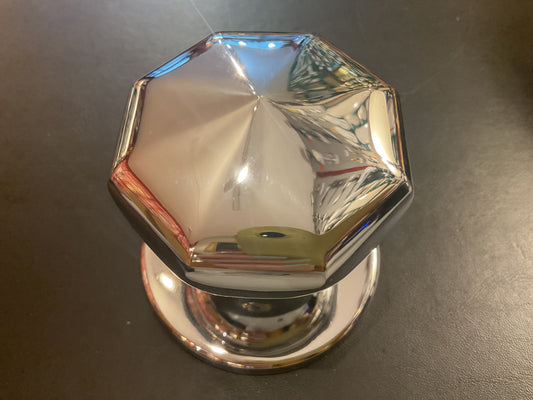 1631 - Polished Chrome Octagonal Centre Doorknob