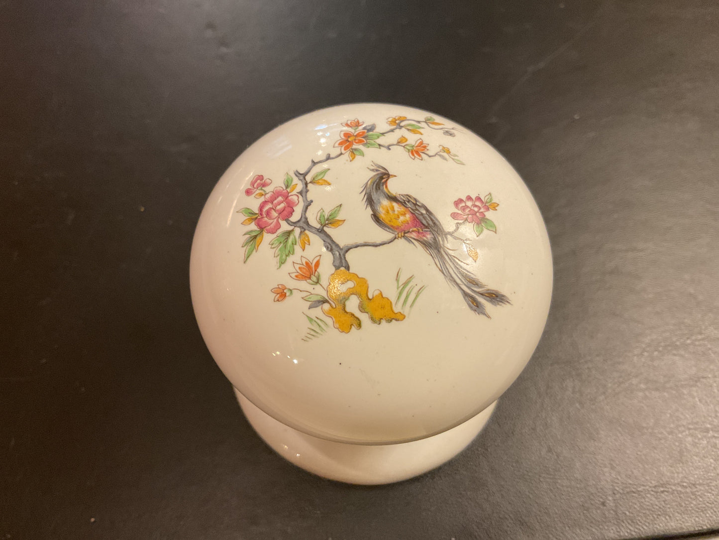 593 - Chantilly china doorknobs