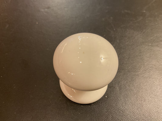 606 - White china 30mm knob