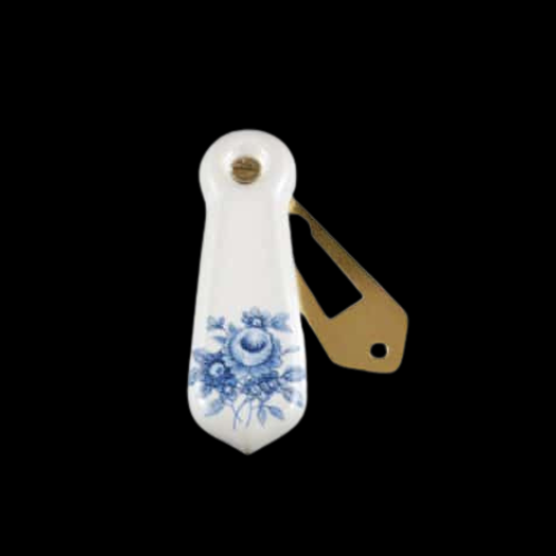 647 - Saxony china escutcheon
